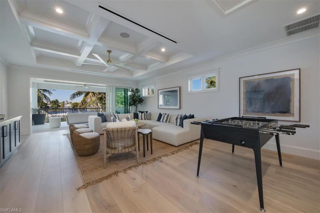 Naples, Florida, 34102, United States, 4 Bedrooms Bedrooms, ,6 BathroomsBathrooms,Residential,For Sale,1987557