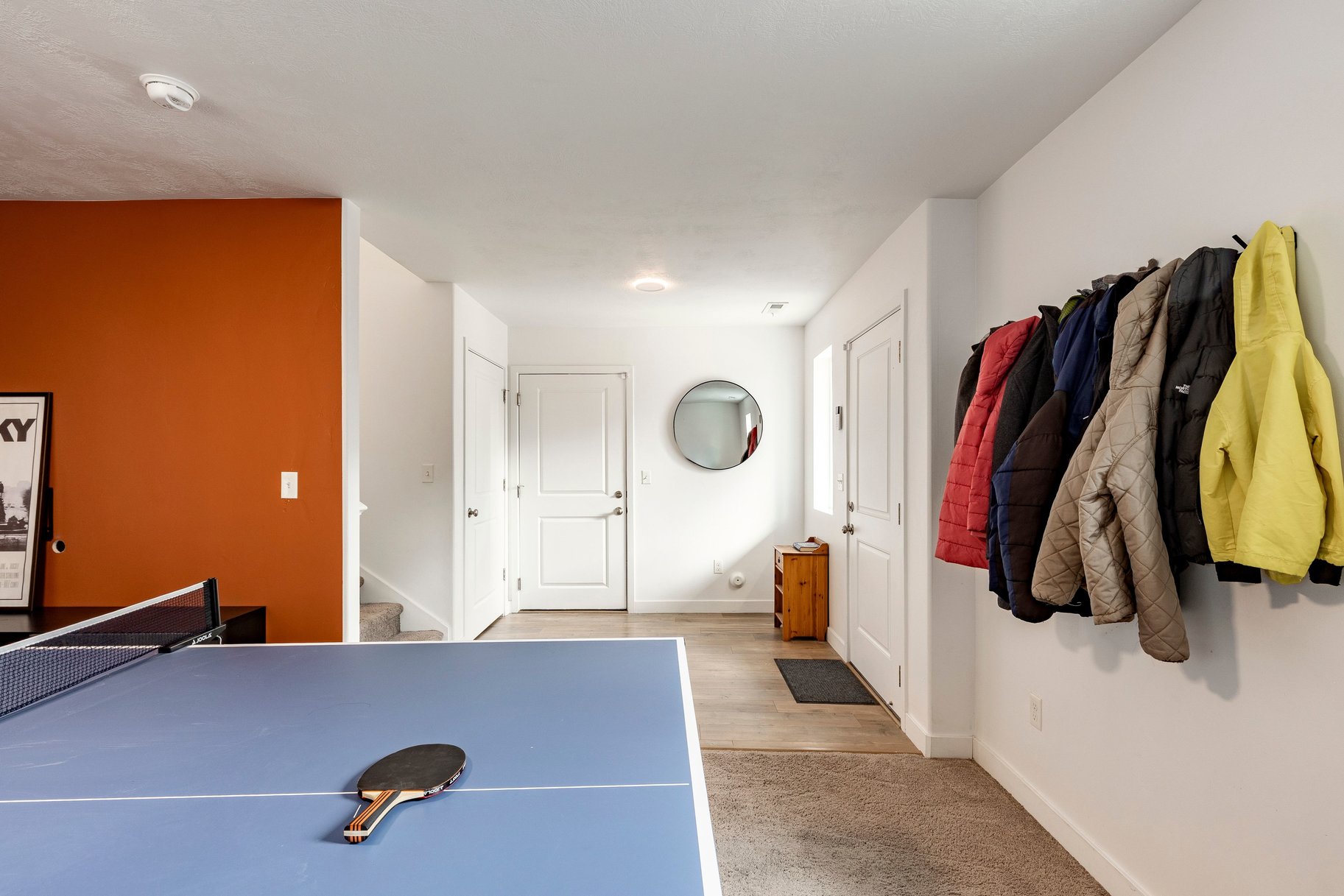  Clean and Updated End Unit Townhome - 物件實景