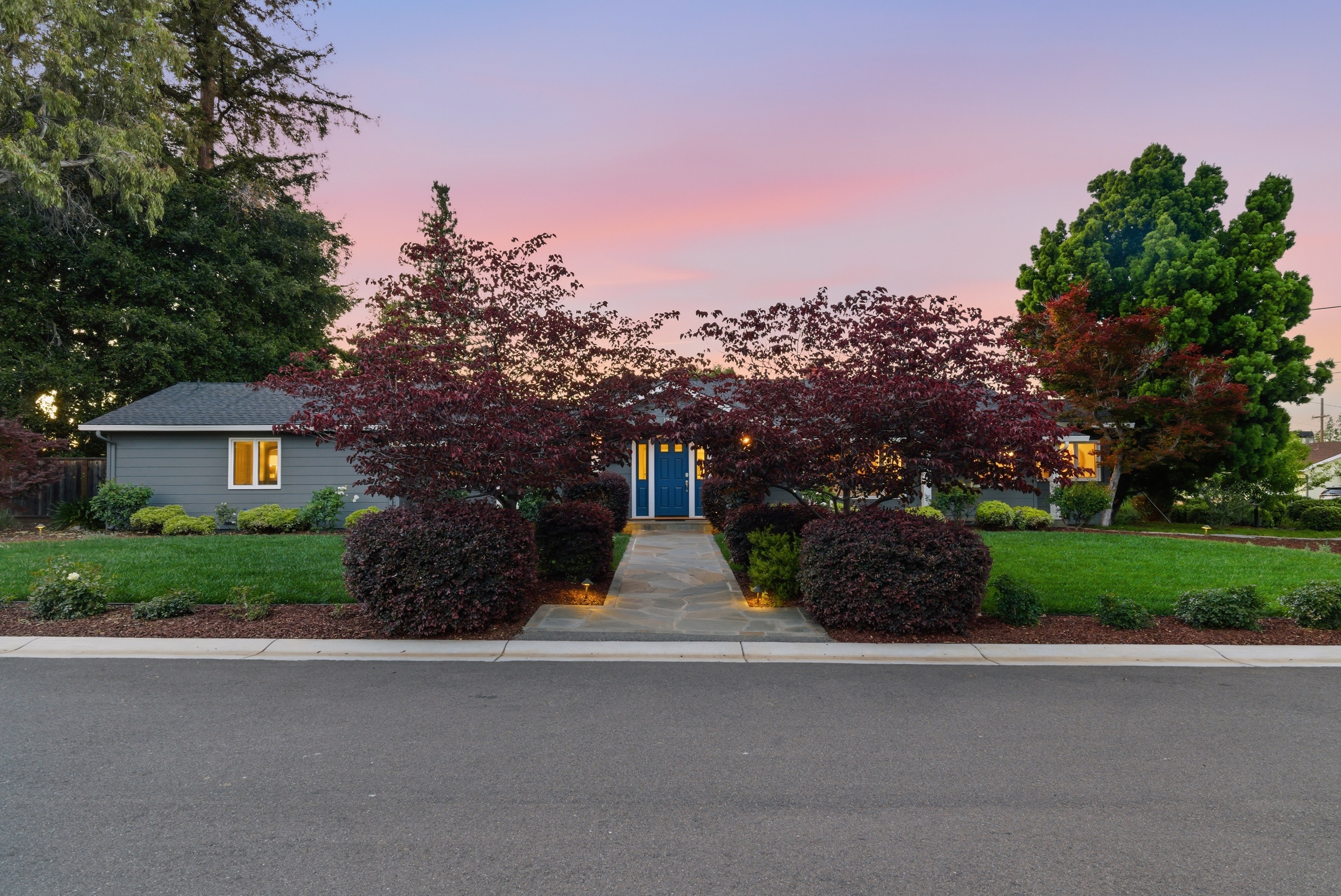  Elegant Single-Story Living on a Premier Corner Lot in Monte Sereno - 物件實景