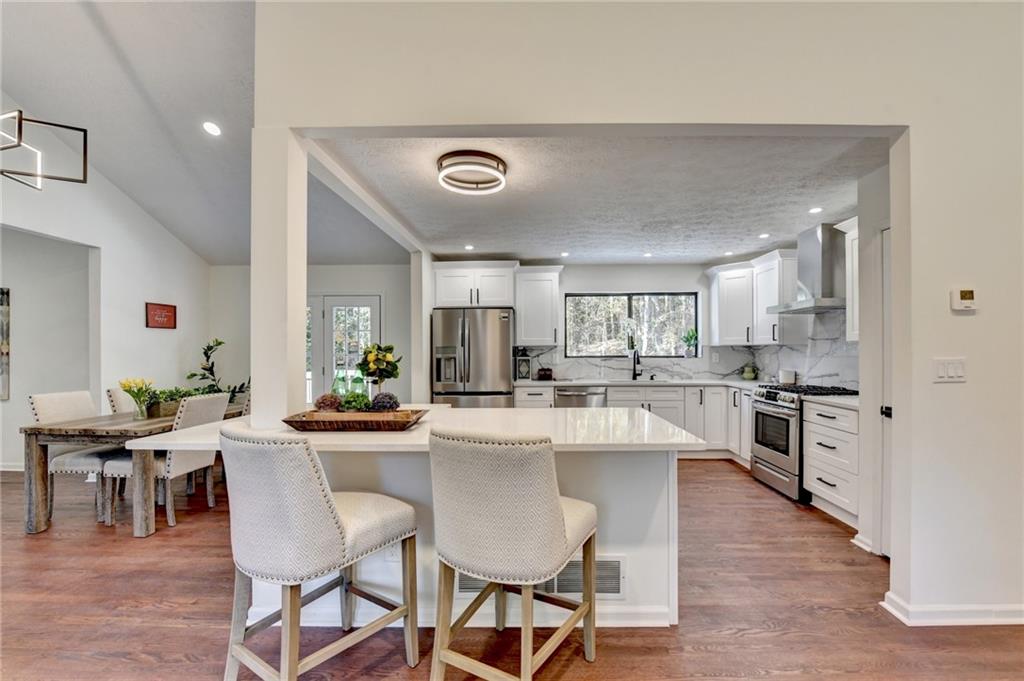 Roswell, Georgia, 30076, United States, 6 Bedrooms Bedrooms, ,3 BathroomsBathrooms,Residential,For Sale,2006214