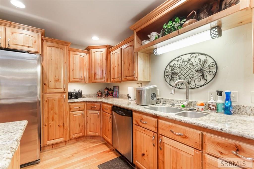 ISLAND PARK, Idaho, 83429, United States, 5 Bedrooms Bedrooms, ,5 BathroomsBathrooms,Residential,For Sale,1980298