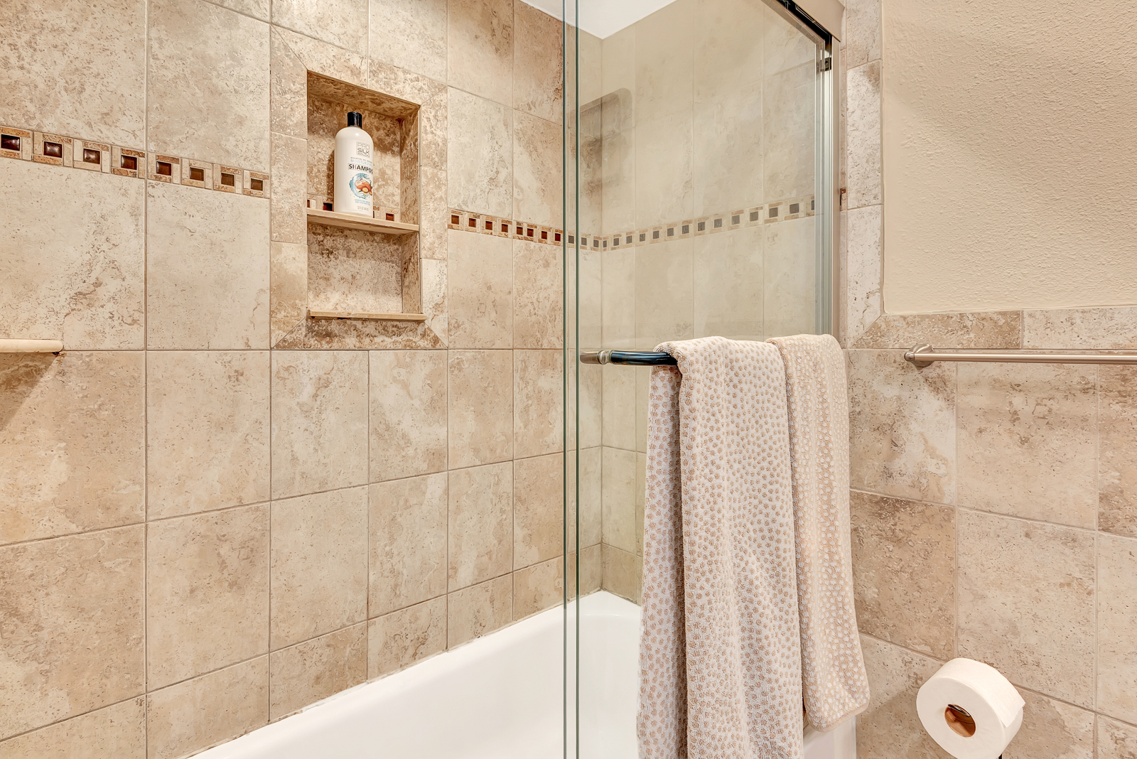 Sarasota, Florida, 34231, United States, 4 Bedrooms Bedrooms, ,2 BathroomsBathrooms,Residential,For Sale,1981224