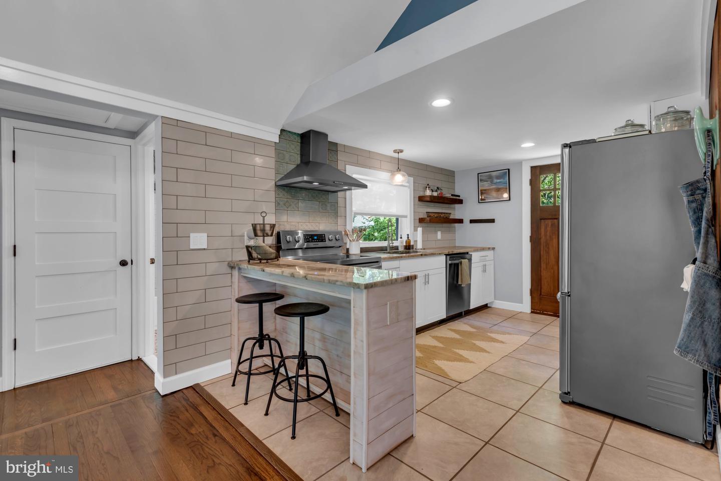 Pasadena, Maryland, 21122, United States, 2 Bedrooms Bedrooms, ,2 BathroomsBathrooms,Residential,For Sale,1837604
