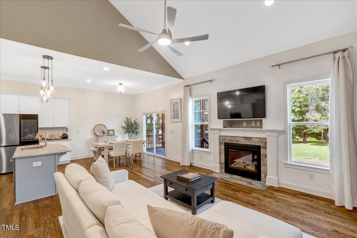 Louisburg, North Carolina, 27549, United States, 4 Bedrooms Bedrooms, ,4 BathroomsBathrooms,Residential,For Sale,1933291