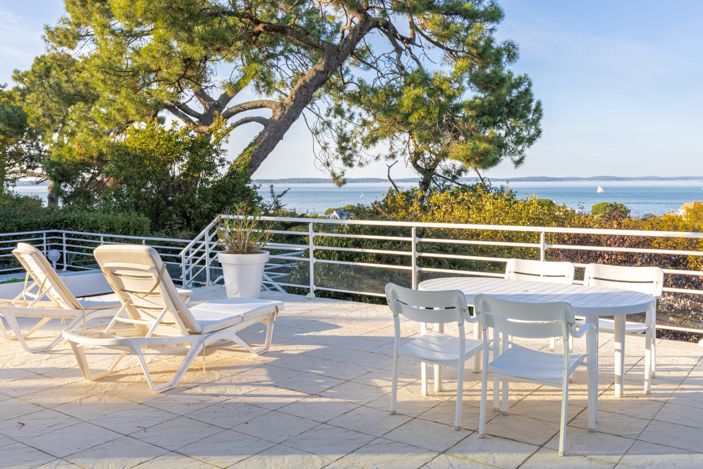  ARCACHON - EXCEPTIONAL VILLA IN PEREIRE WITH PANORAMIC VIEWS OVER ARCACHON BAY - 物件實景