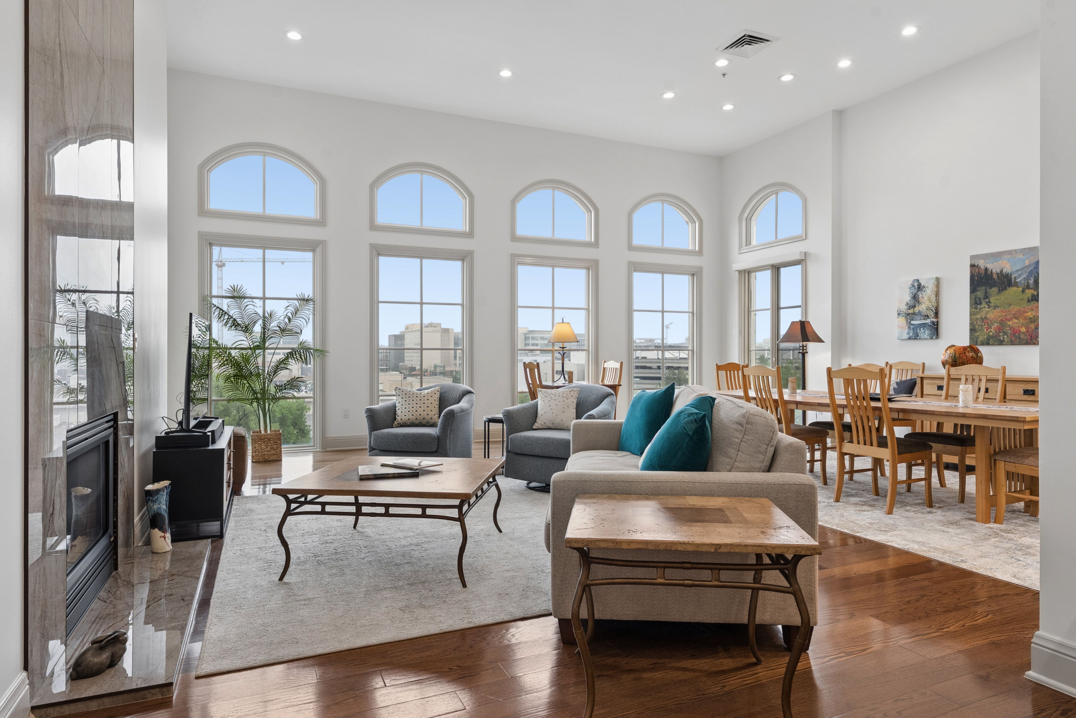  Beautifully Updated Penthouse Residence In The Heart Of Cherry Creek - 物件實景