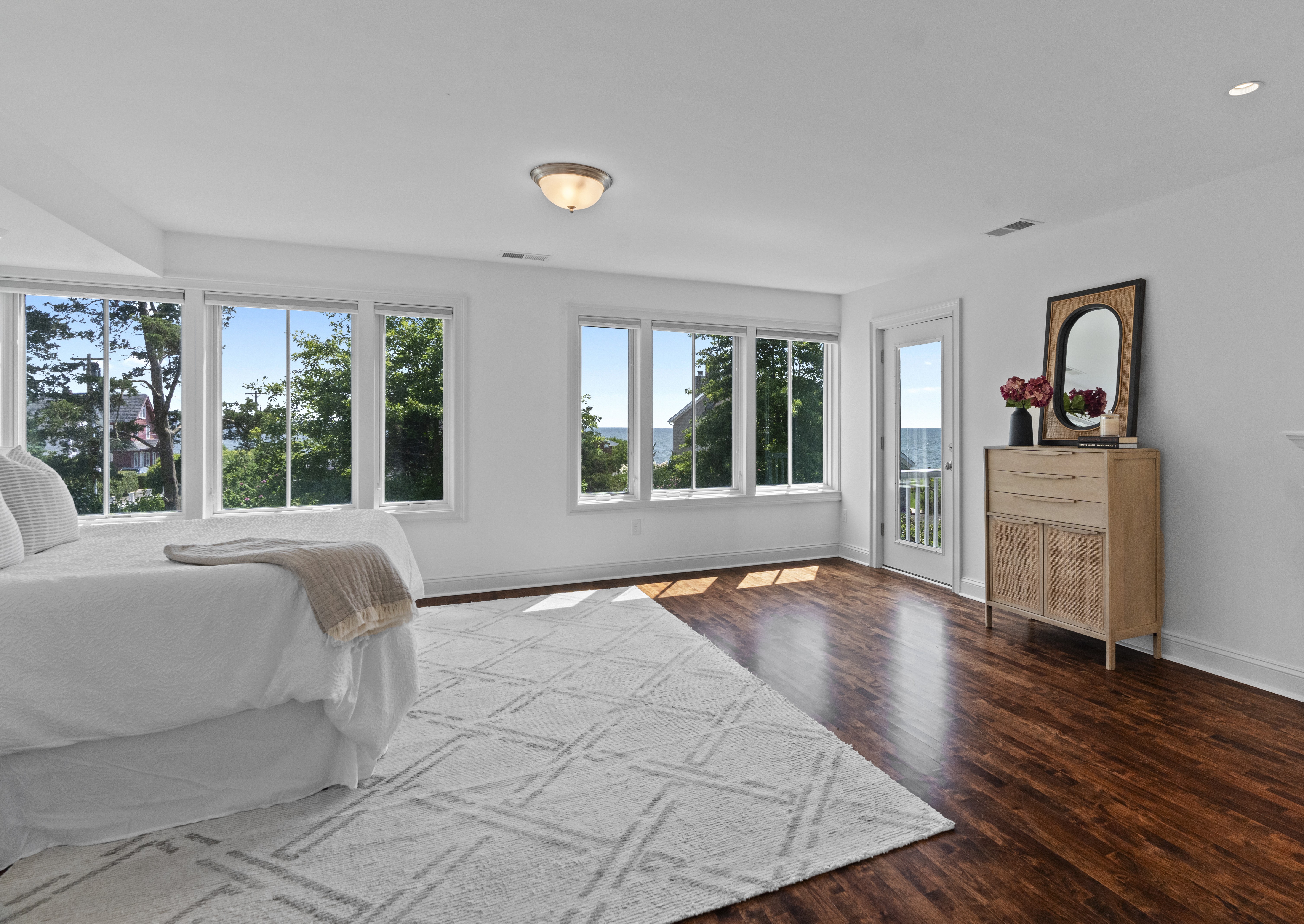  64 Webster Point Road - 物件實景