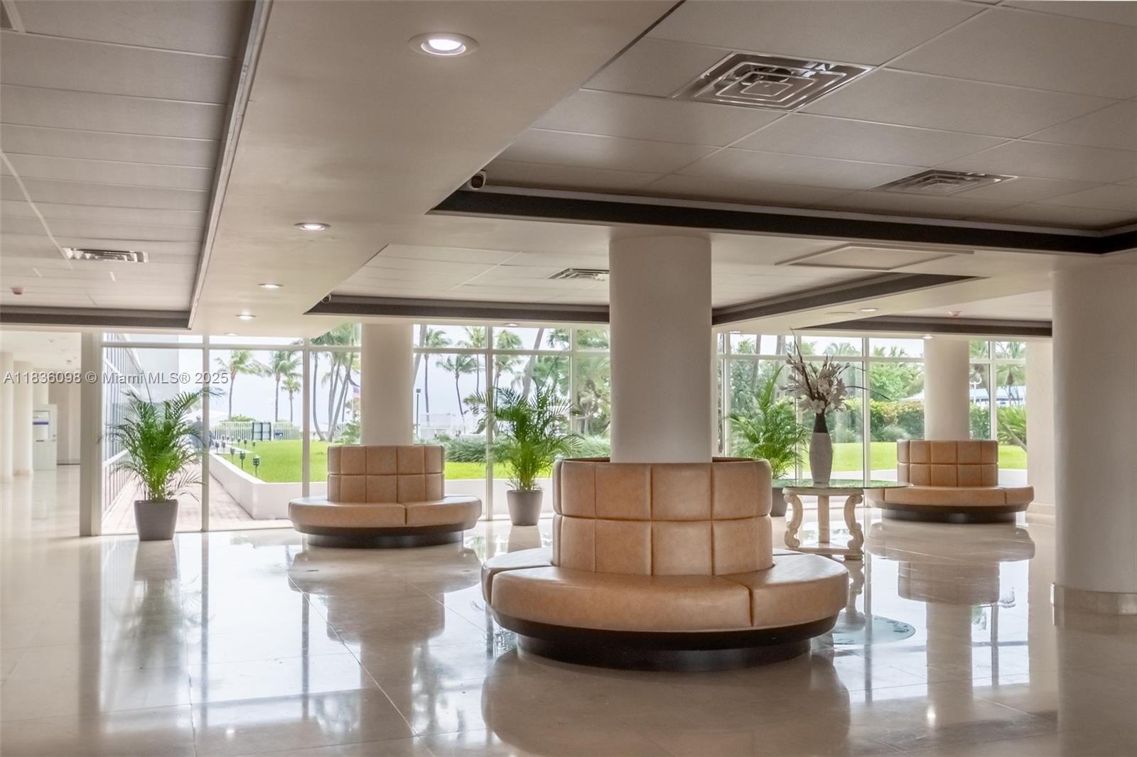 Miami Beach, Florida, 33140, United States, 2 Bedrooms Bedrooms, ,2 BathroomsBathrooms,Residential,For Sale,1885385