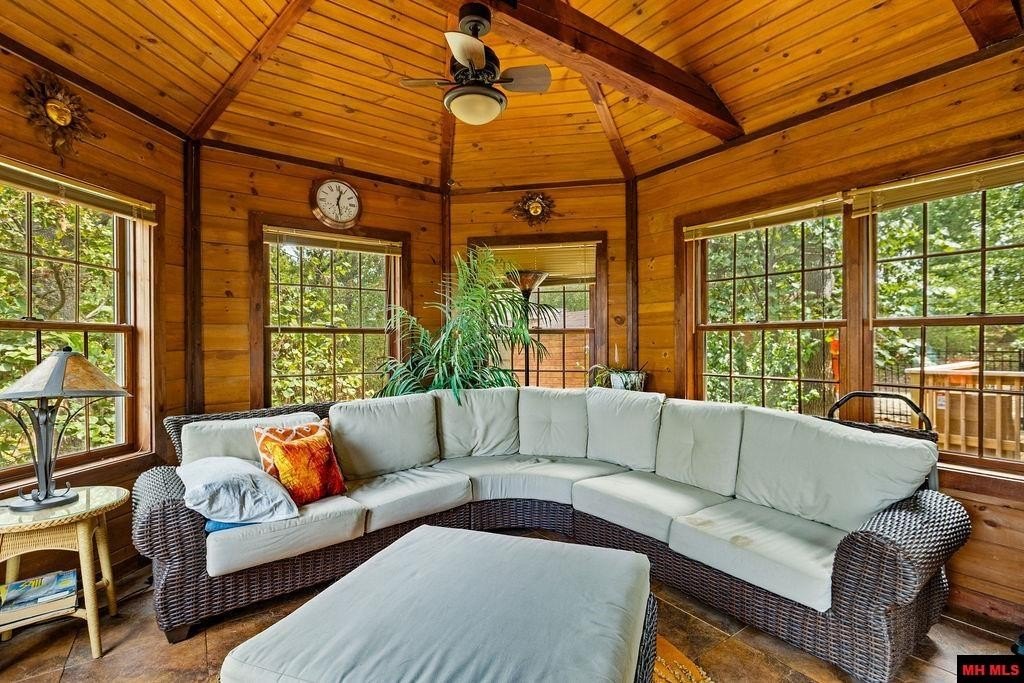 Gamaliel, Arkansas, 72537, United States, 3 Bedrooms Bedrooms, ,3 BathroomsBathrooms,Residential,For Sale,1937546