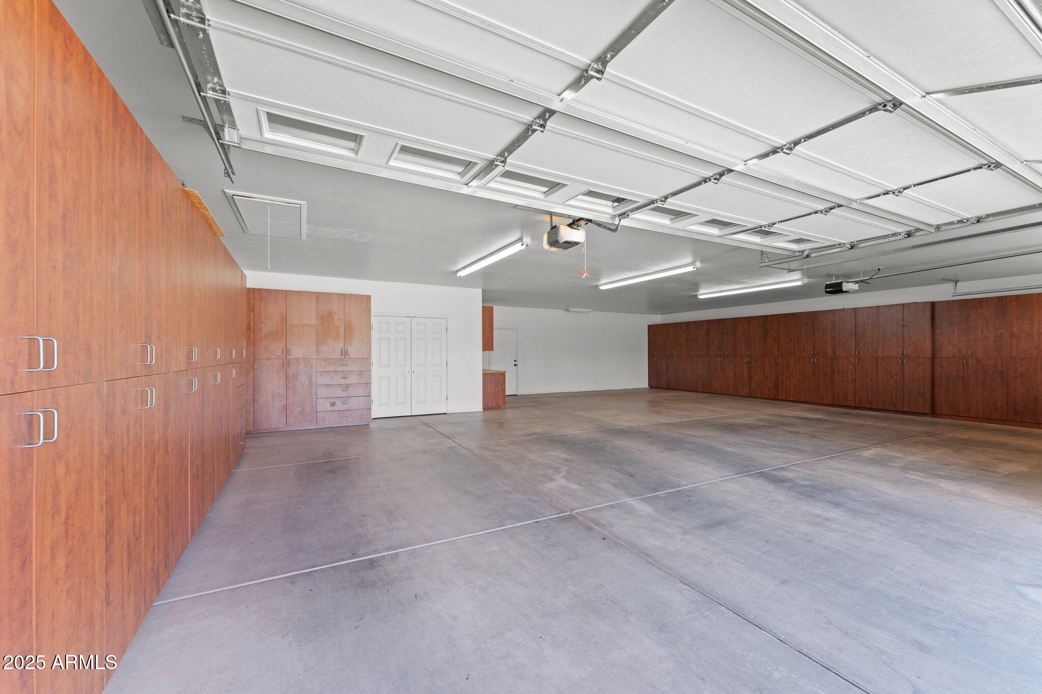 Wickenburg, Arizona, 85390, United States, 3 Bedrooms Bedrooms, ,3 BathroomsBathrooms,Residential,For Sale,1881788