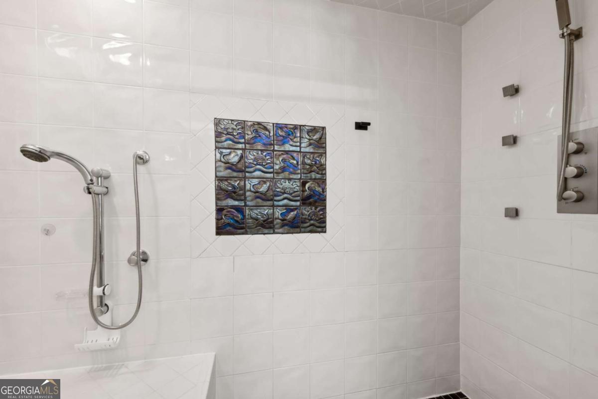 Ellijay, Georgia, 30540, United States, 5 Bedrooms Bedrooms, ,5 BathroomsBathrooms,Residential,For Sale,2016295