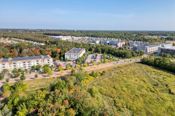 Weymouth, Massachusetts, 02190, United States, 2 Bedrooms Bedrooms, ,2 BathroomsBathrooms,Residential,For Sale,1978369