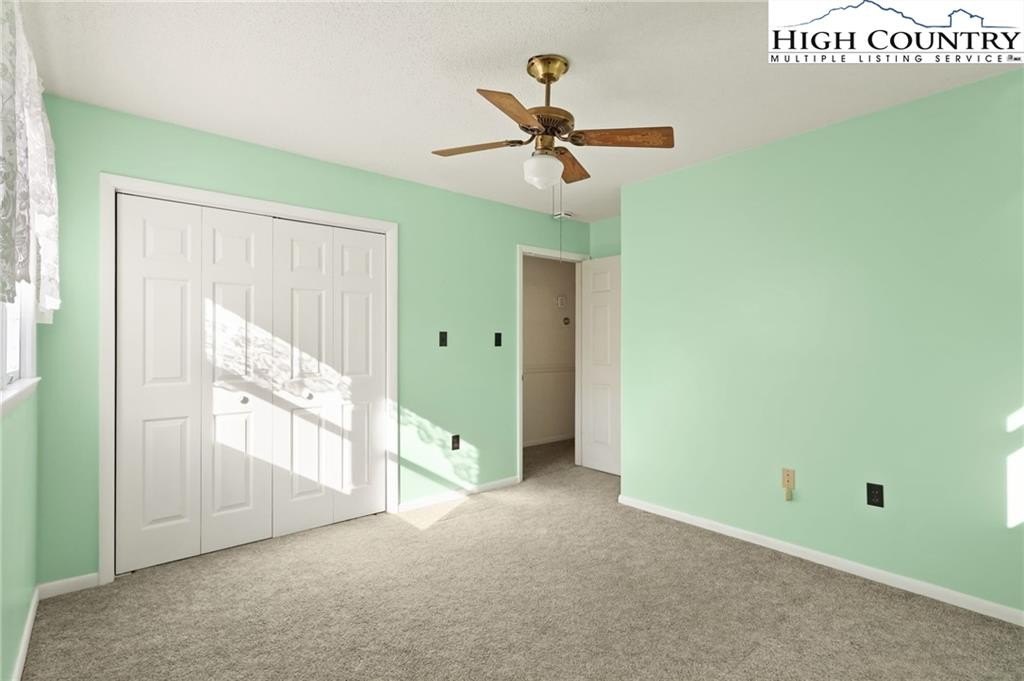 Banner Elk, North Carolina, 28604, United States, 2 Bedrooms Bedrooms, ,2 BathroomsBathrooms,Residential,For Sale,1977010