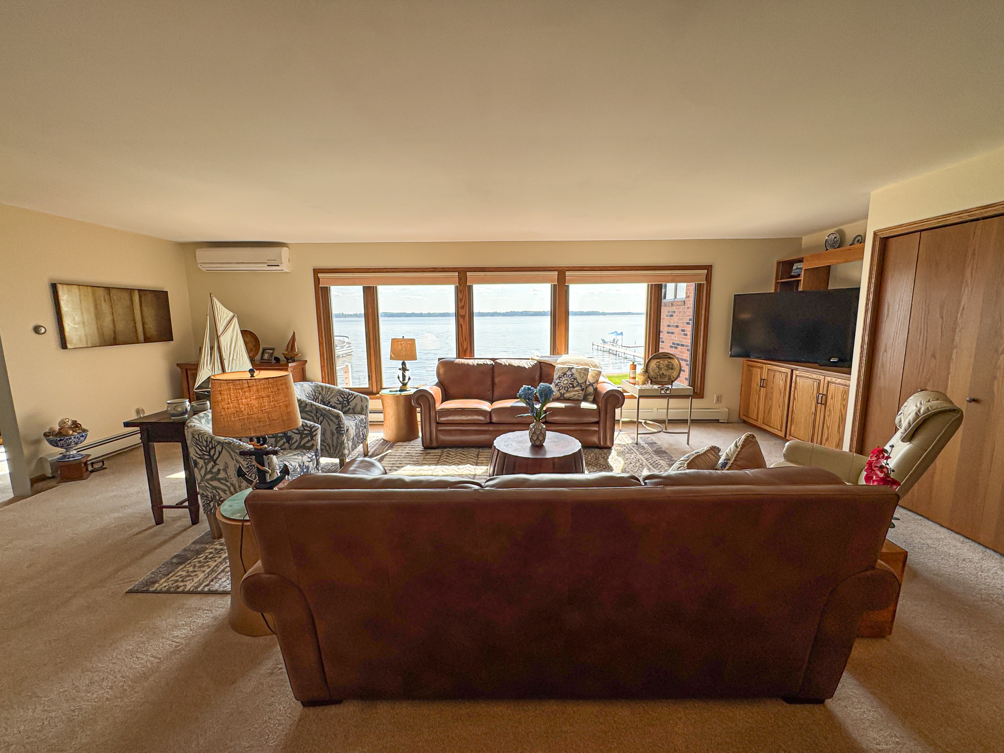 Cadillac, Michigan, 49601, United States, 5 Bedrooms Bedrooms, ,4 BathroomsBathrooms,Residential,For Sale,1905816
