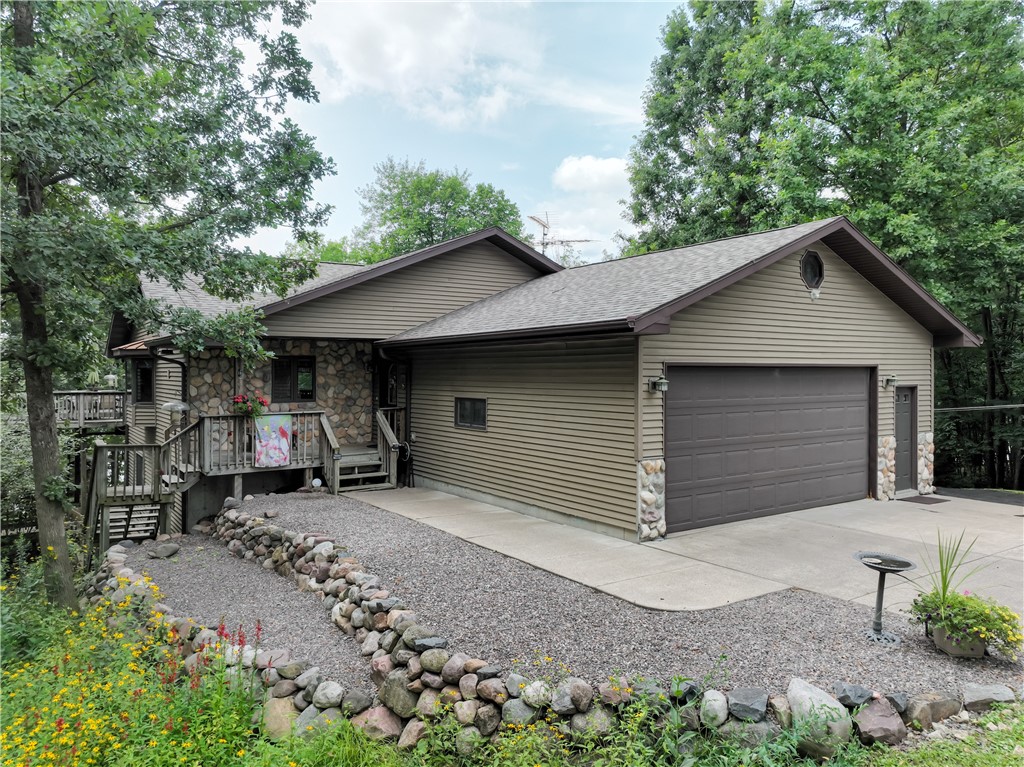 Cornell, Wisconsin, 54732, United States, 3 Bedrooms Bedrooms, ,3 BathroomsBathrooms,Residential,For Sale,1919969