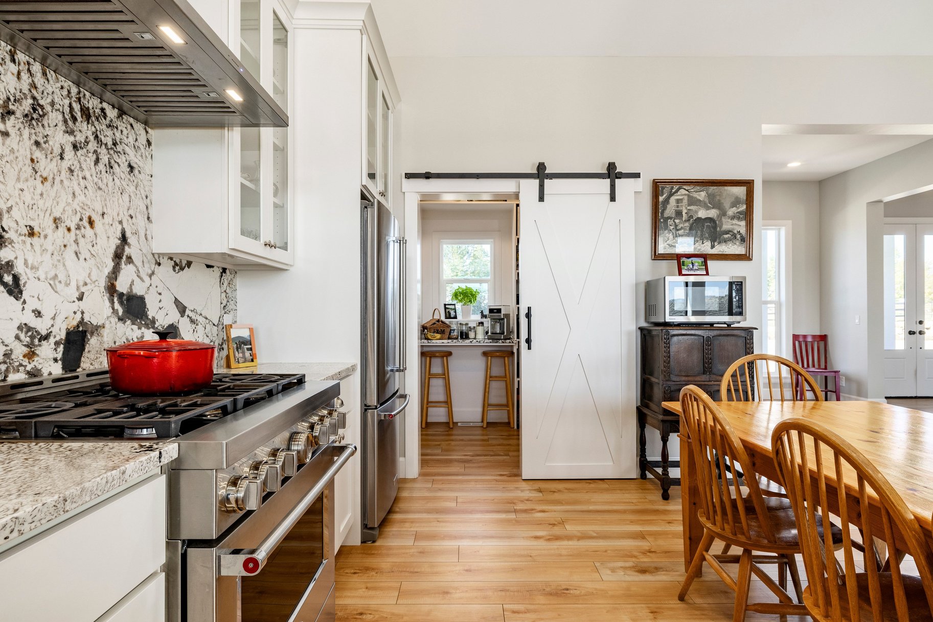  Rare Equestrian Retreat with Modern Farmhouse - 物件實景
