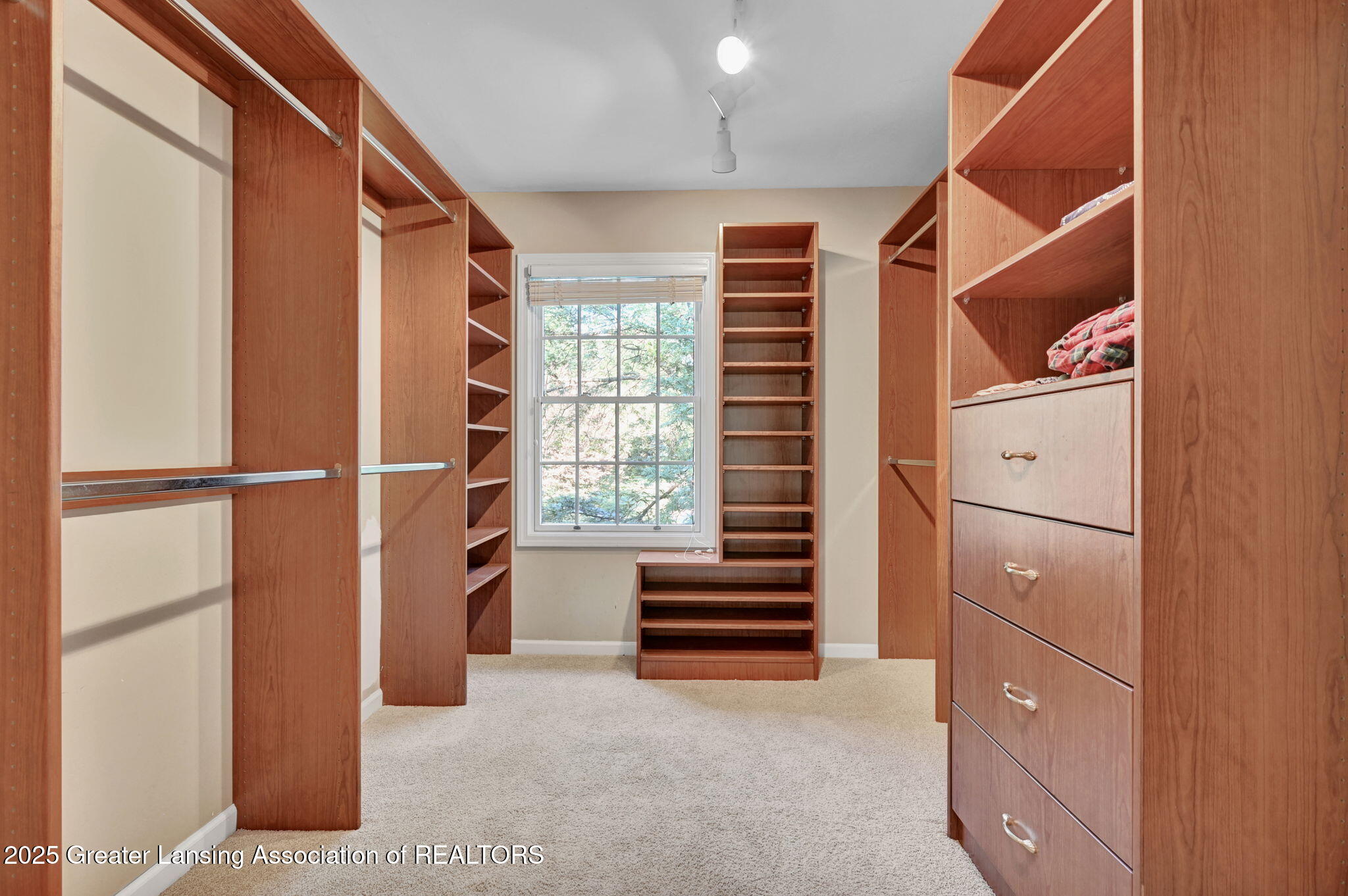 Okemos, Michigan, 48864, United States, 4 Bedrooms Bedrooms, ,4 BathroomsBathrooms,Residential,For Sale,1912445