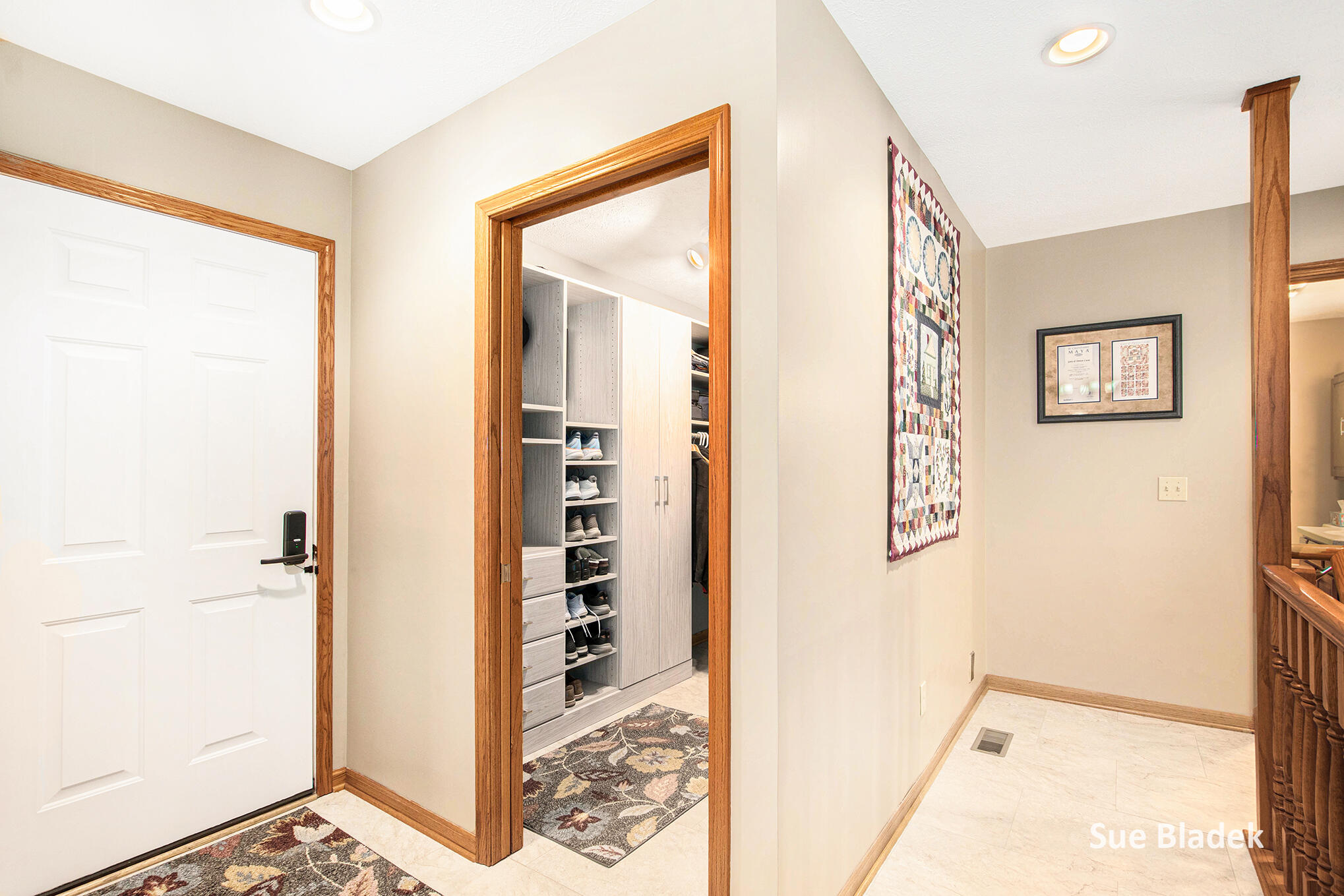 Holland, Michigan, 49424, United States, 3 Bedrooms Bedrooms, ,3 BathroomsBathrooms,Residential,For Sale,1989003