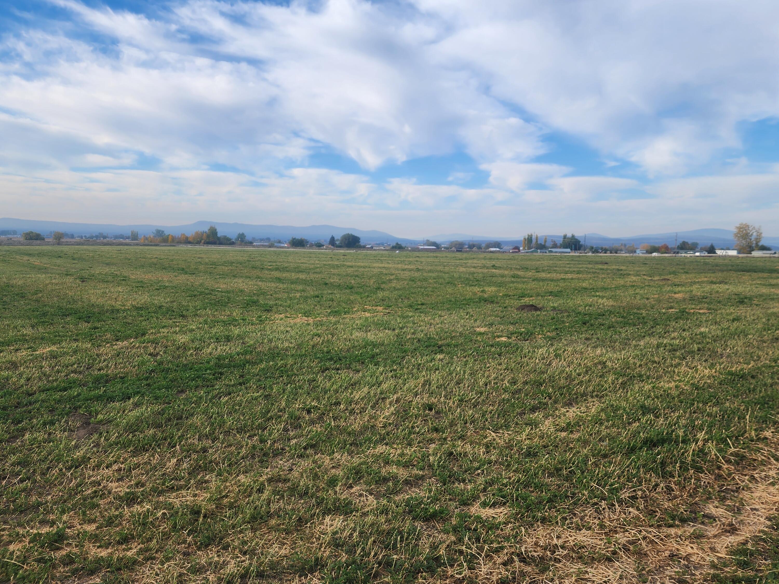 Klamath Falls, Oregon, 97603, United States, ,Residential,For Sale,1806079