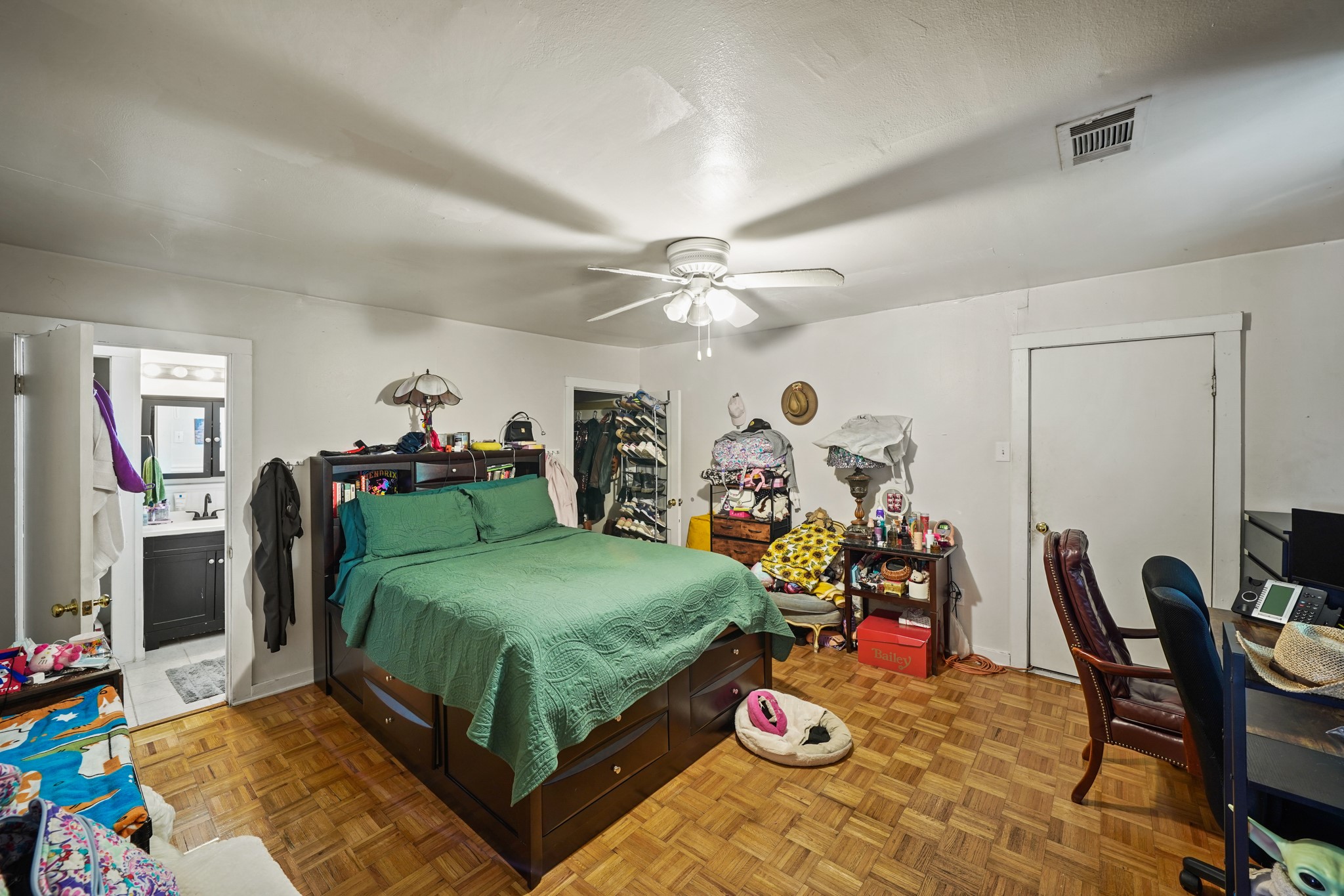 Houston, Texas, 77008, United States, 2 Bedrooms Bedrooms, ,1 BathroomBathrooms,Residential,For Sale,1868340