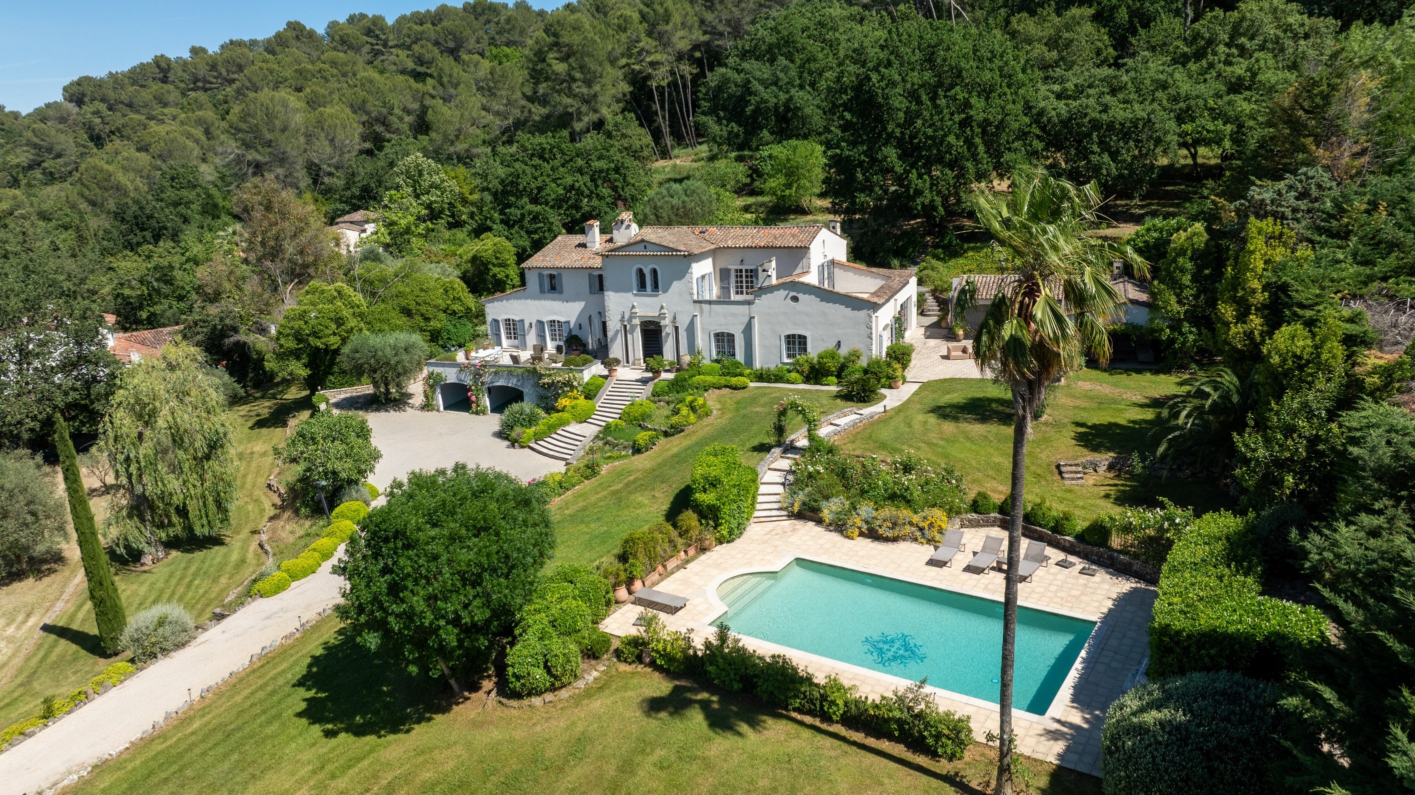  Luxury estate near Valbonne village with pool and guest house - 物件實景