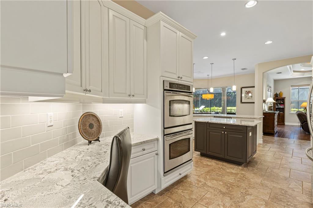 Naples, Florida, 34105, United States, 5 Bedrooms Bedrooms, ,4 BathroomsBathrooms,Residential,For Sale,1988253