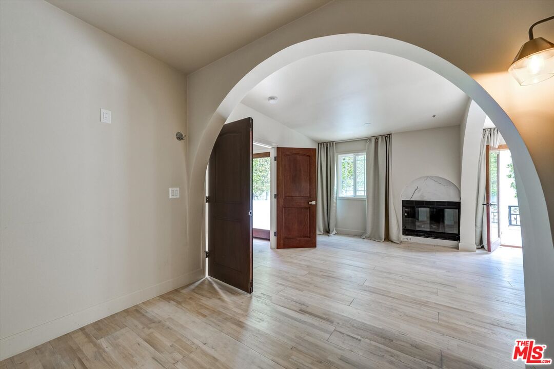 Beverly Hills, California, 90210, United States, 8 Bedrooms Bedrooms, ,3 BathroomsBathrooms,Residential,For Sale,1916732