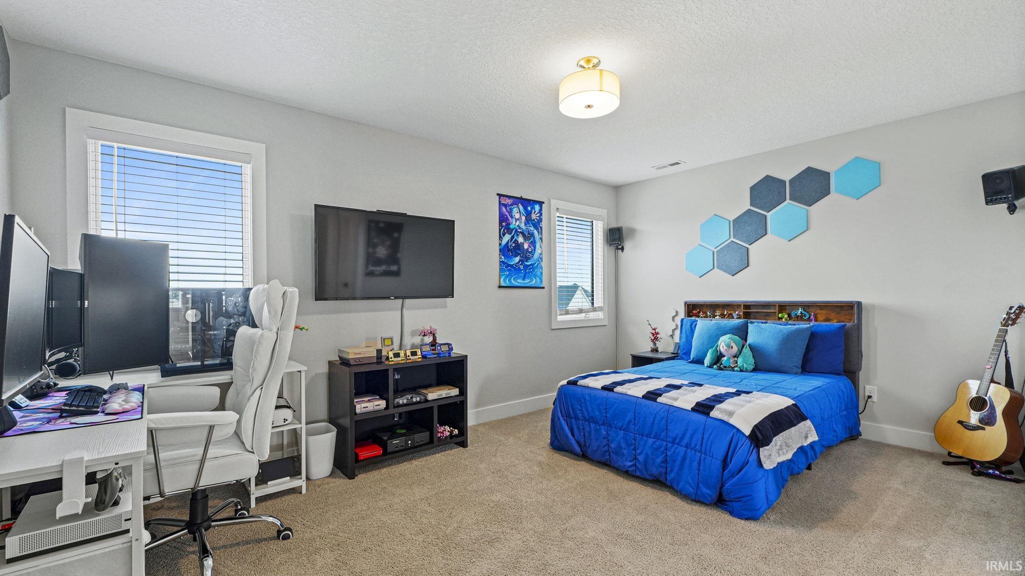 Fort Wayne, Indiana, 46814, United States, 5 Bedrooms Bedrooms, ,5 BathroomsBathrooms,Residential,For Sale,1988625