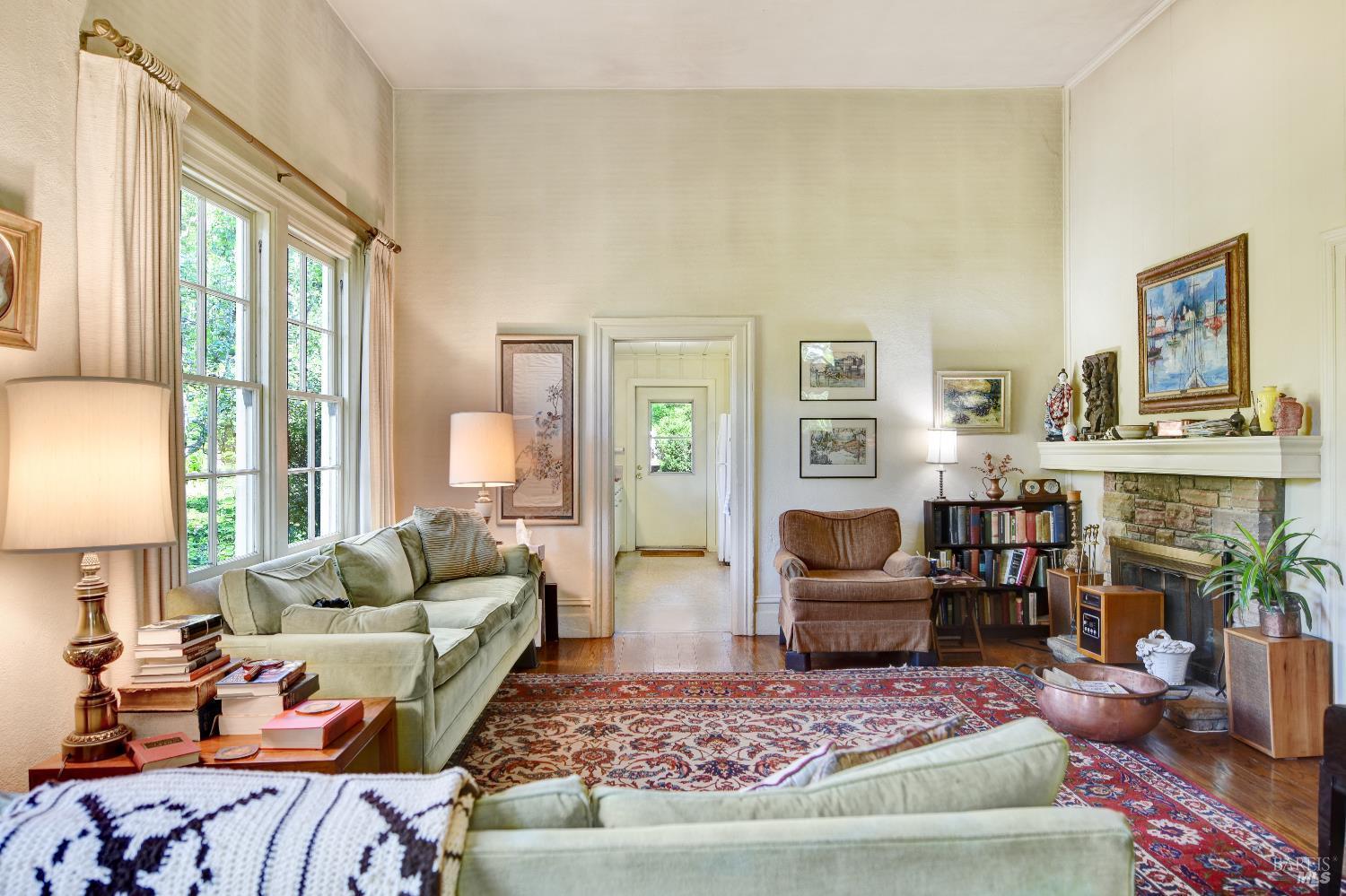 Glen Ellen, California, 95442, United States, 4 Bedrooms Bedrooms, ,3 BathroomsBathrooms,Residential,For Sale,1974615