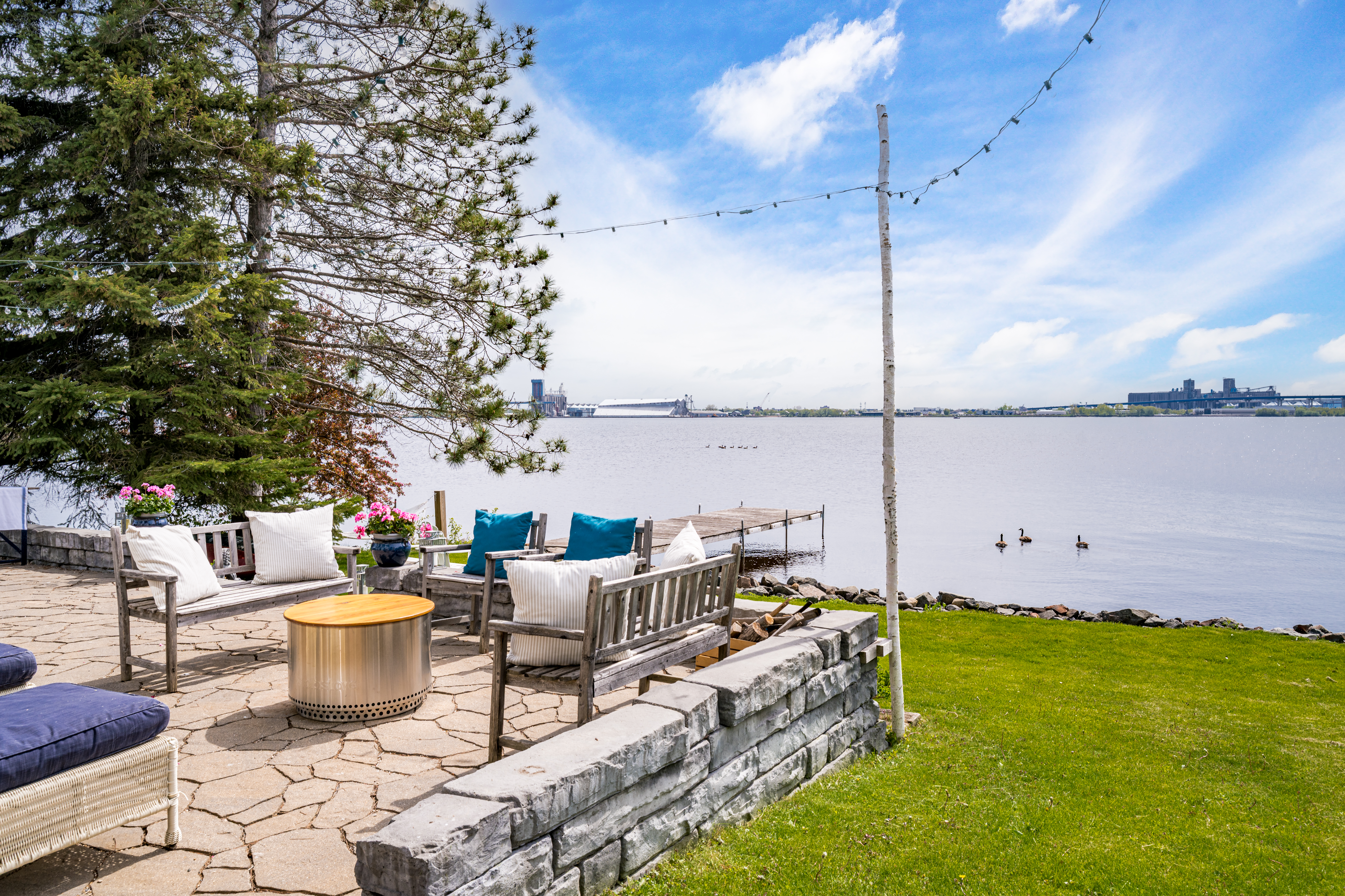  Craftsman Waterfront Retreat with Guest Quarters and Bay Views - 物件實景