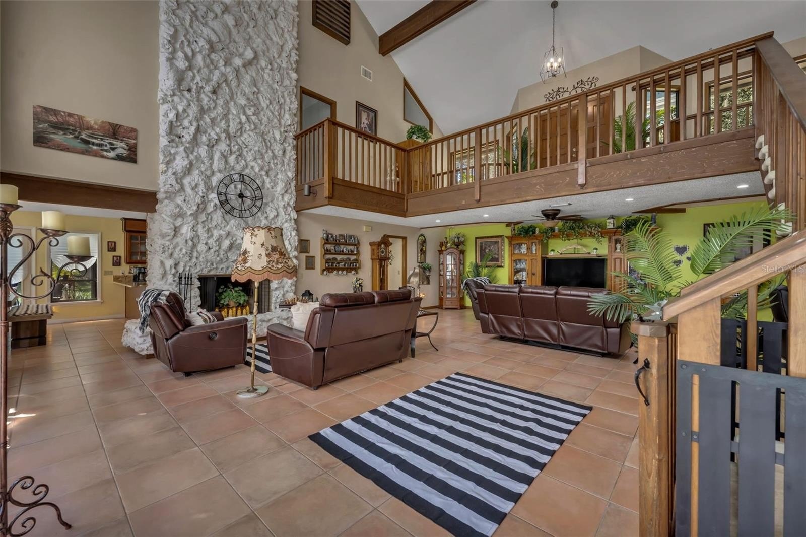 DELTONA, Florida, 32725, United States, 5 Bedrooms Bedrooms, ,3 BathroomsBathrooms,Residential,For Sale,1983219