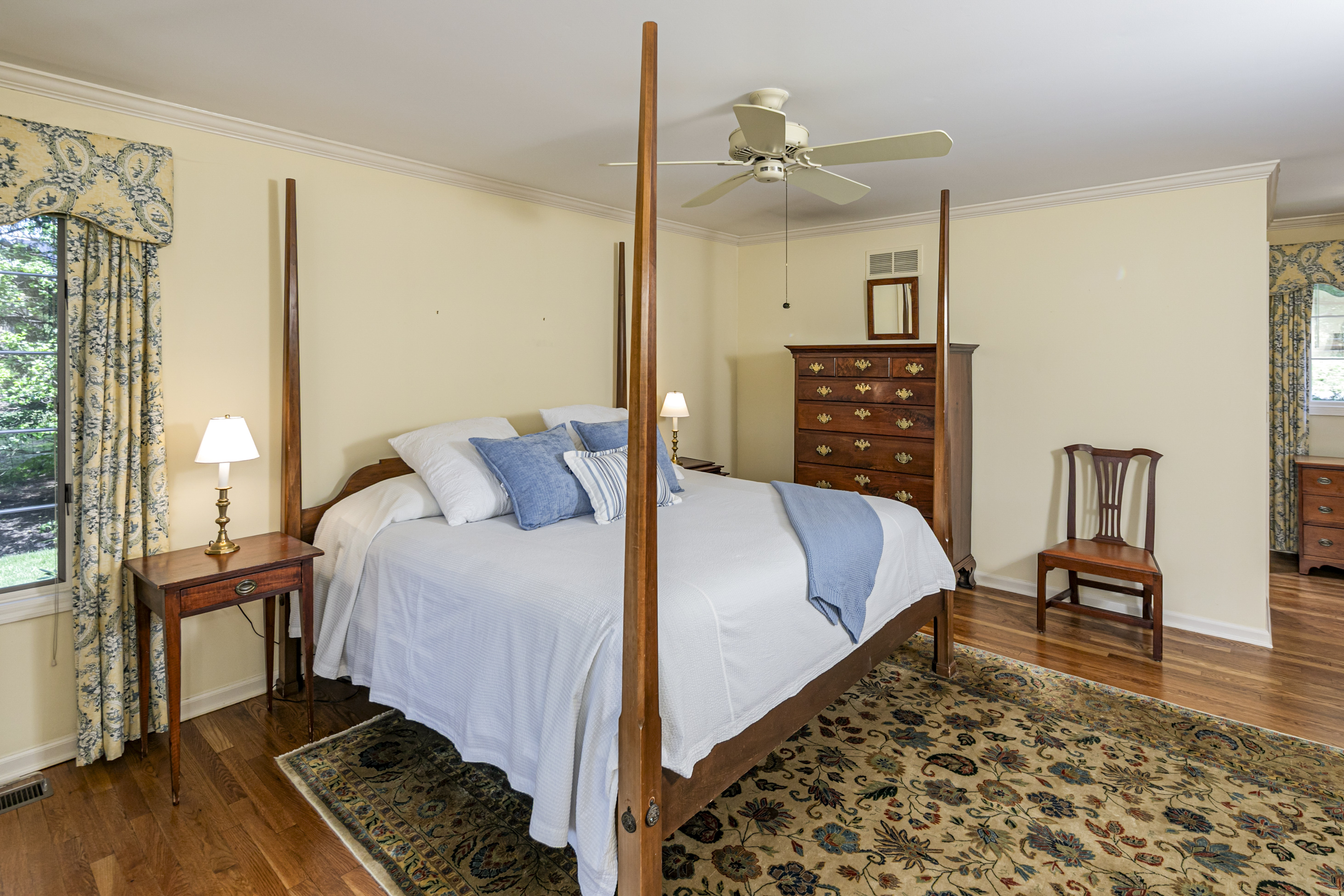  Stand-Out Home in The Glen Features Pastoral Views and Soaring Ceilings - 物件實景
