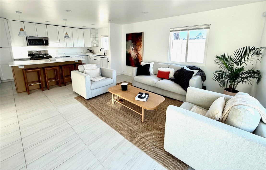 North Palm Springs, California, 92262, United States, 4 Bedrooms Bedrooms, ,2 BathroomsBathrooms,Residential,For Sale,1989712