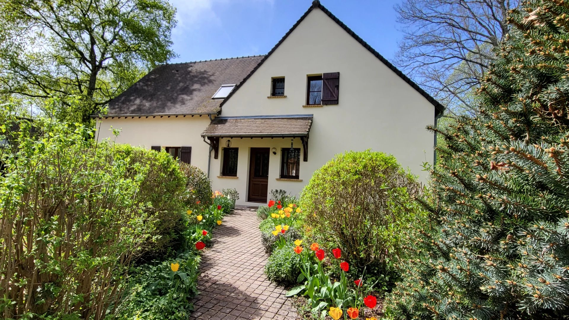 Samois-sur-Seine, Île-de-France, 77920, FR, 5 Bedrooms Bedrooms, ,4 BathroomsBathrooms,Residential,For Sale,1600874