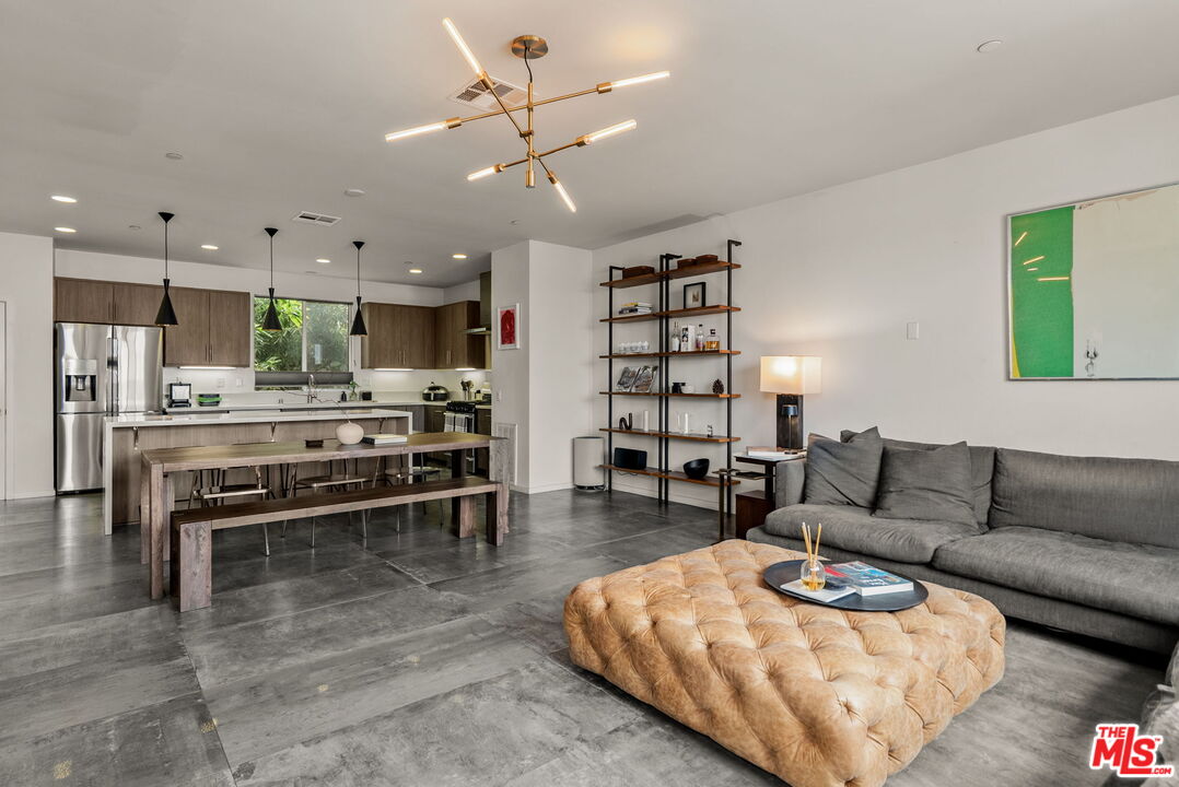 Los Angeles, California, 90026, United States, 3 Bedrooms Bedrooms, ,4 BathroomsBathrooms,Residential,For Sale,1829395