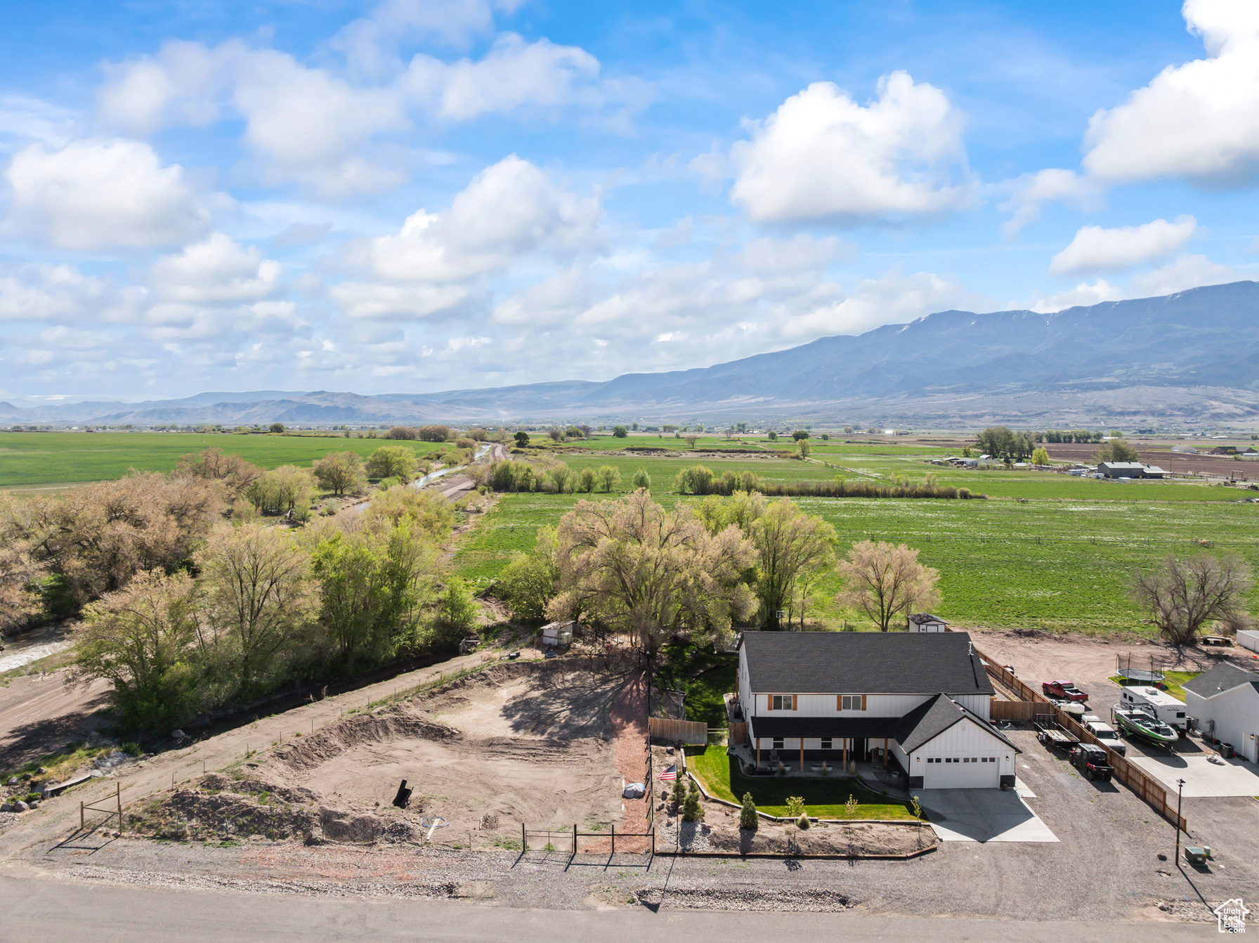 Elsinore, Utah, 84724, United States, 6 Bedrooms Bedrooms, ,4 BathroomsBathrooms,Residential,For Sale,1796854