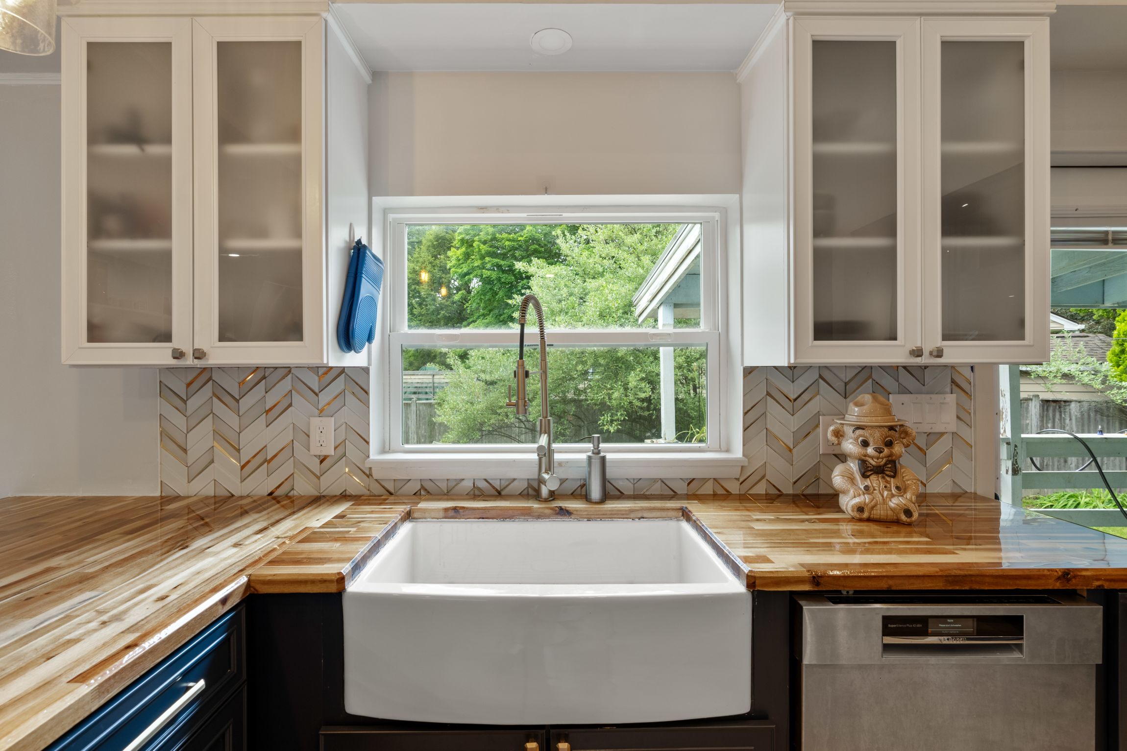  987 Pleasant Street, Framingham, MA, 01701 - 物件實景