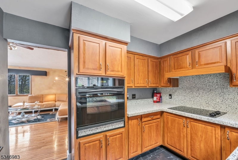 Ringwood Boro, New Jersey, 07456, United States, 4 Bedrooms Bedrooms, ,2 BathroomsBathrooms,Residential,For Sale,1794358