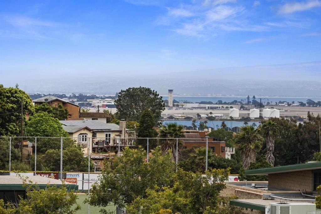 San Diego, California, 92107, United States, 3 Bedrooms Bedrooms, ,2 BathroomsBathrooms,Residential,For Sale,1908264