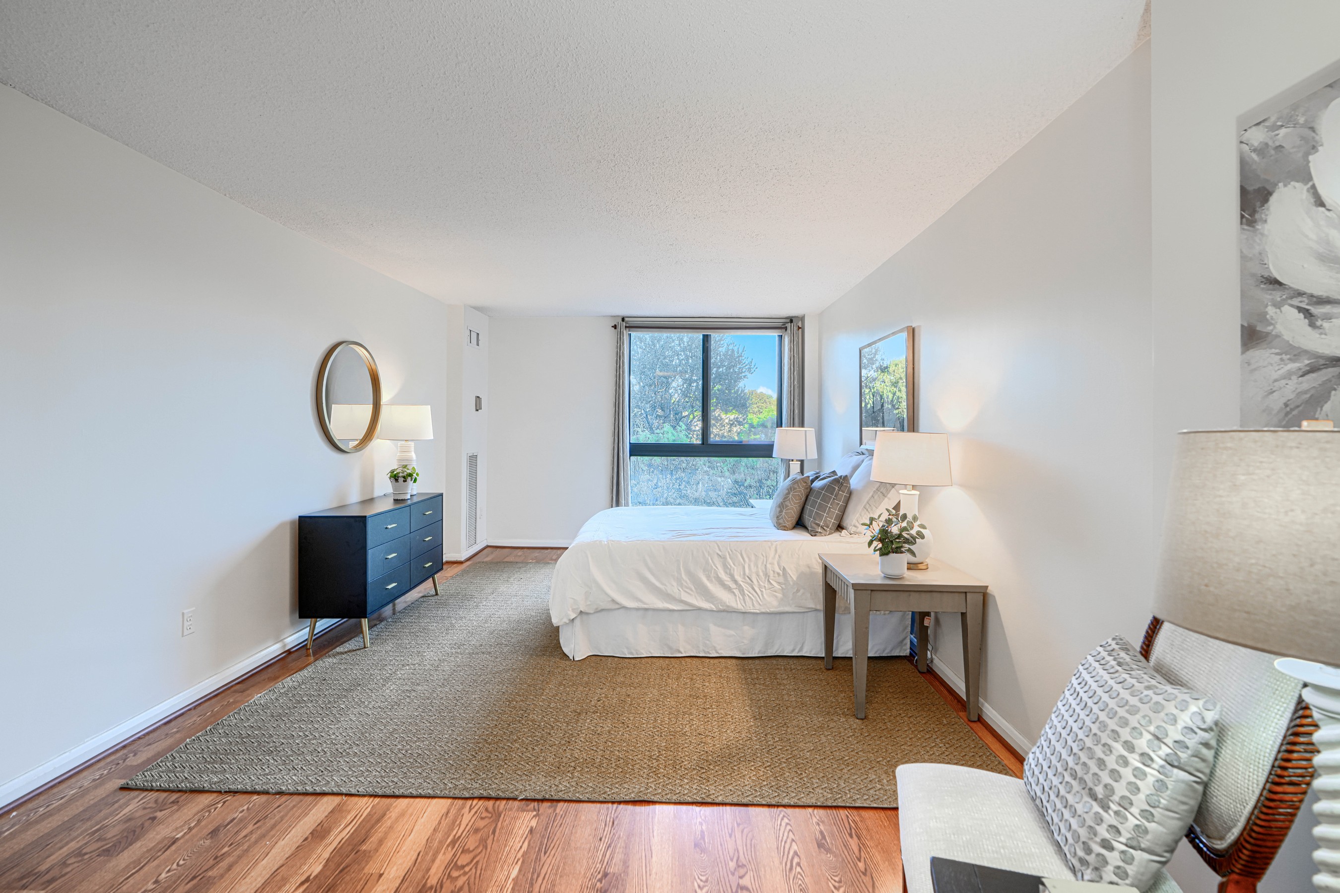  GUILFORD - 物件實景