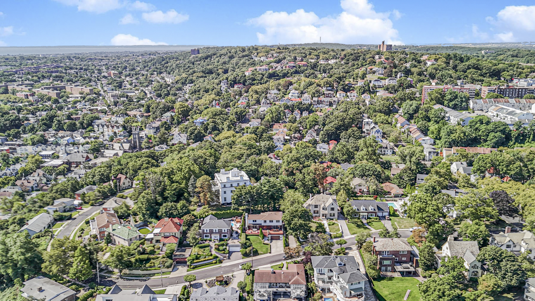 Staten Island, New York, 10304, United States, 4 Bedrooms Bedrooms, ,4 BathroomsBathrooms,Residential,For Sale,1949787