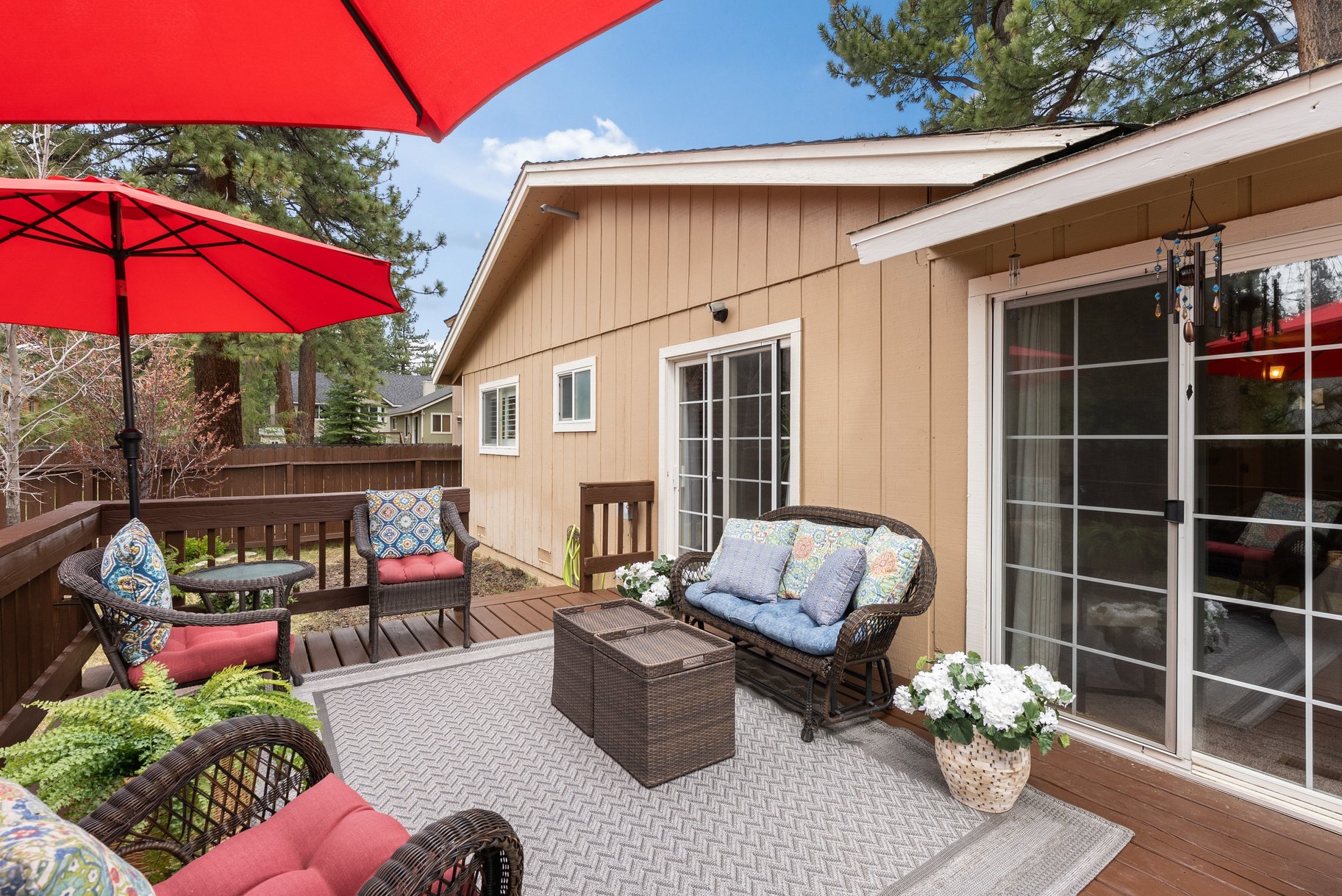  An Elevated Tahoe Retreat - 物件實景