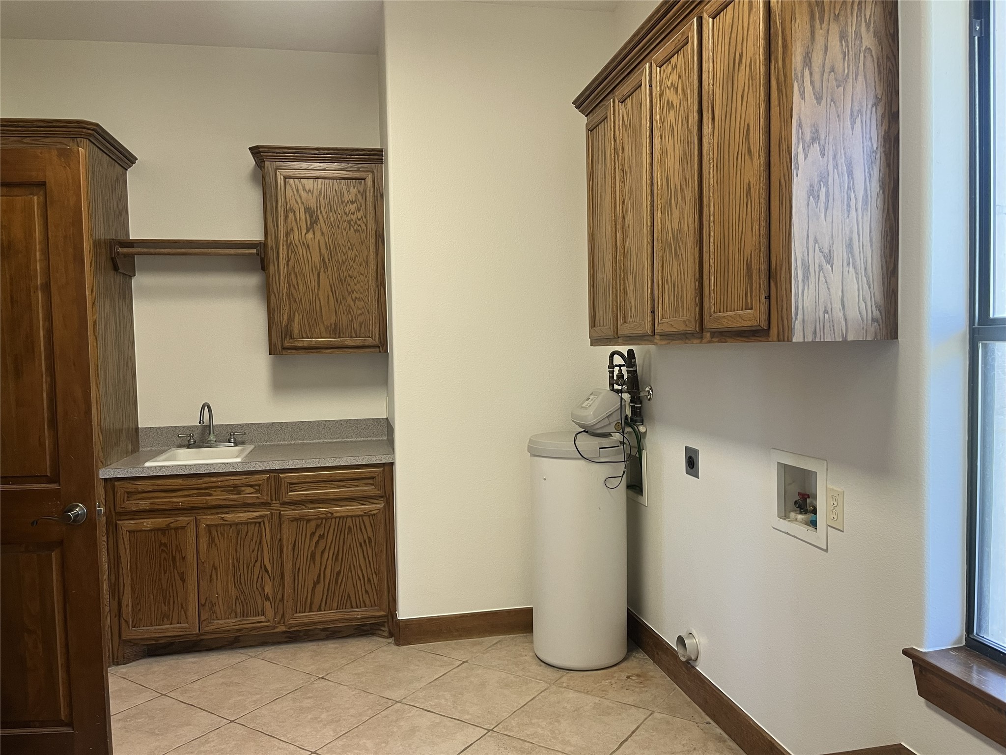 Montgomery, Texas, 77316, United States, 4 Bedrooms Bedrooms, ,3 BathroomsBathrooms,Residential,For Sale,1988300