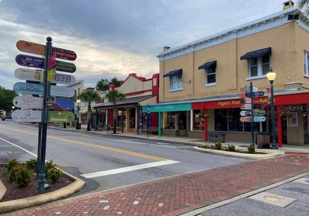 MOUNT DORA, Florida, 32757, United States, 3 Bedrooms Bedrooms, ,3 BathroomsBathrooms,Residential,For Sale,2018261