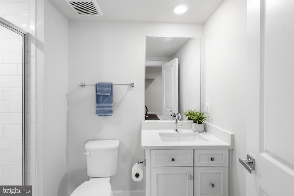 Aldie, Virginia, 20105, United States, 5 Bedrooms Bedrooms, ,7 BathroomsBathrooms,Residential,For Sale,2048550