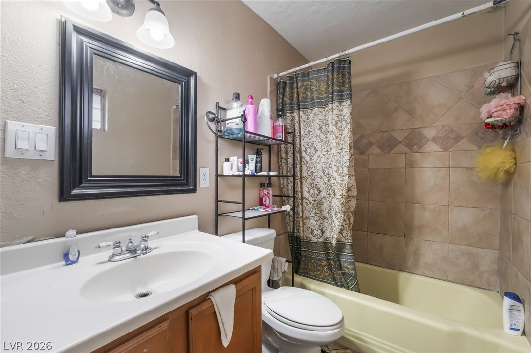 Las Vegas, Nevada, 89104, United States, 6 Bedrooms Bedrooms, ,2 BathroomsBathrooms,Residential,For Sale,2048974