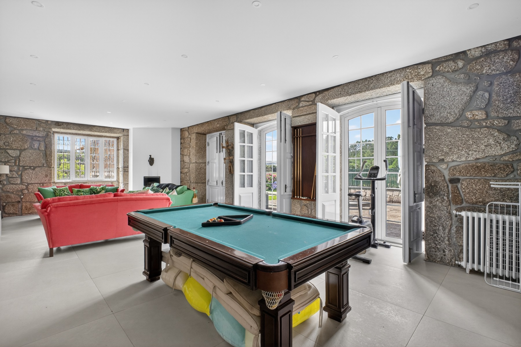  Farm, 9 bedrooms, for Sale - 物件實景