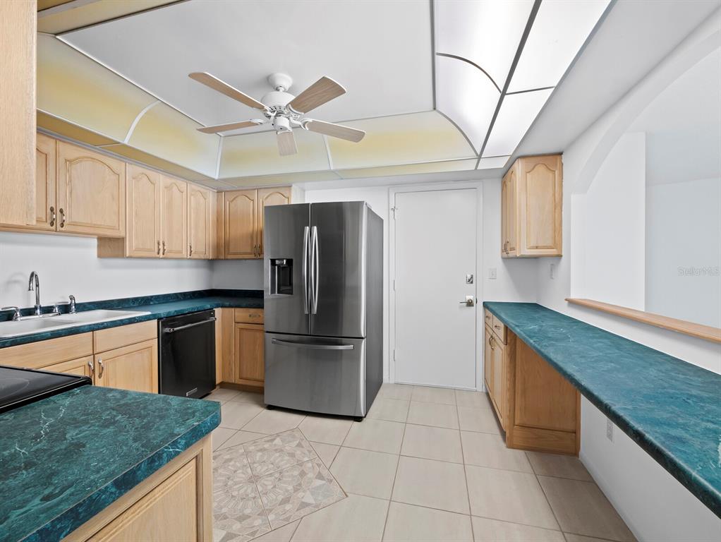 Longboat Key, Florida, 34228, United States, 2 Bedrooms Bedrooms, ,2 BathroomsBathrooms,Residential,For Sale,1804008