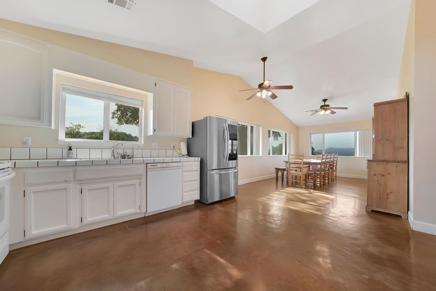 San Andreas, California, 95249, United States, 5 Bedrooms Bedrooms, ,4 BathroomsBathrooms,Residential,For Sale,1931003