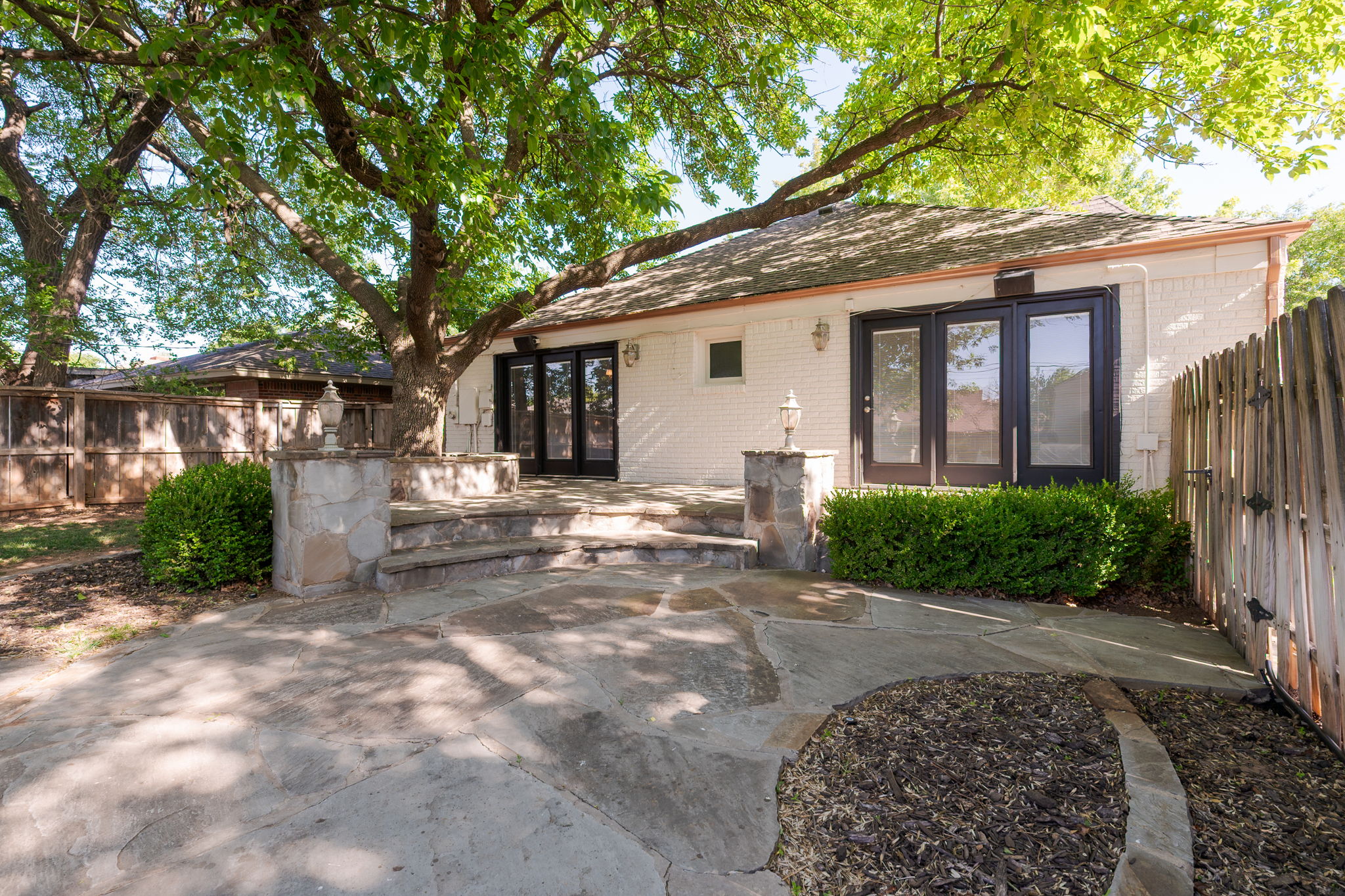 1108 West Wilshire Boulevard, Nichols Hills, OK 73116 - 物件實景